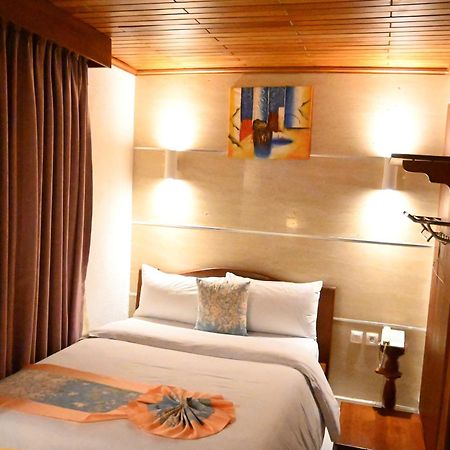 Grand Hotel Akwa Douala Bagian luar foto