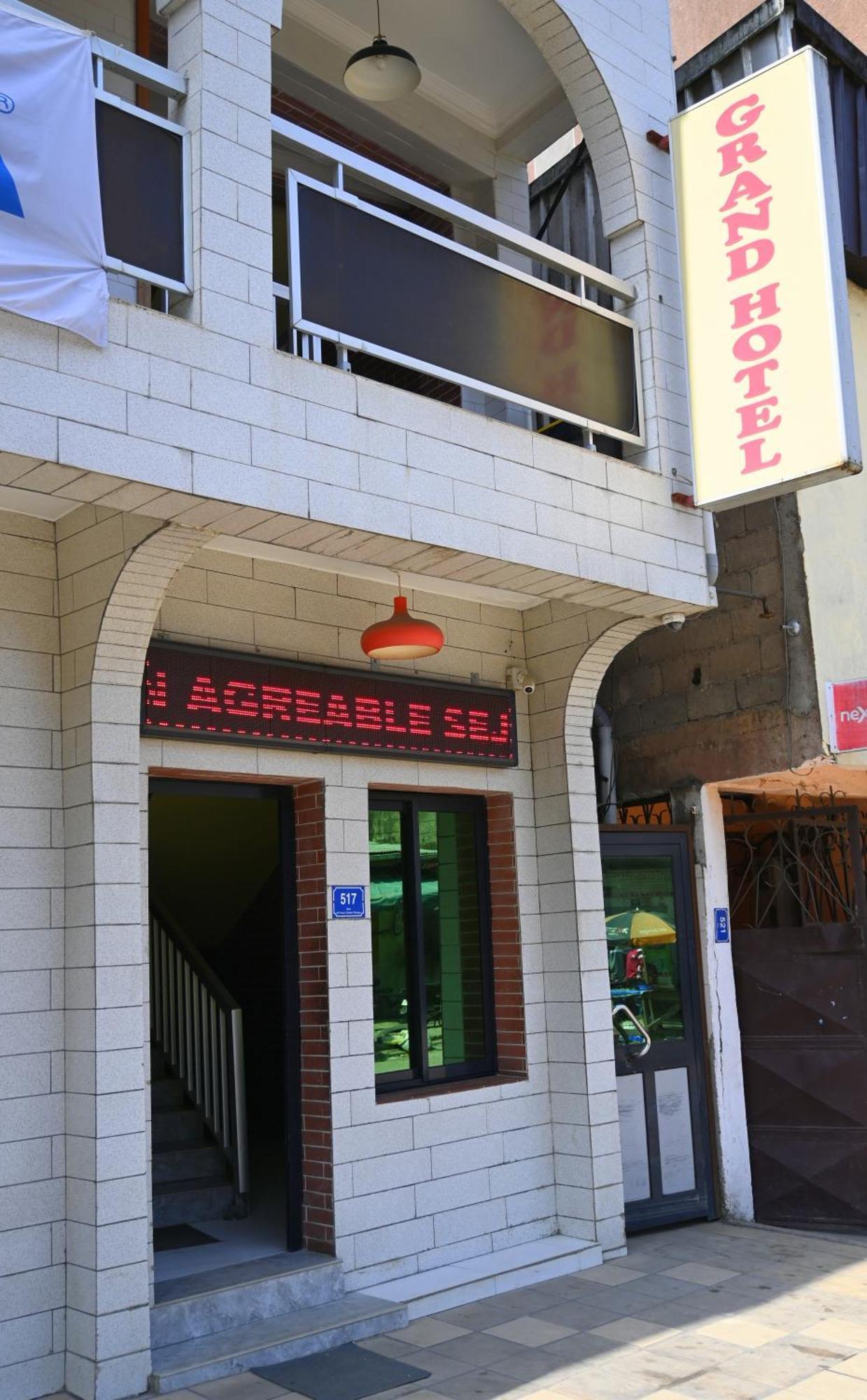 Grand Hotel Akwa Douala Bagian luar foto